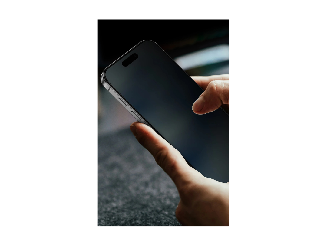 Buy Benks Ultra Shield Privacy Screen Protector for iPhone 16 Pro/Pro Max - Black in Qatar Buy Benks Ultra Shield Privacy Screen Protector for iPhone 16 Pro/Pro Max - Black in Qatar